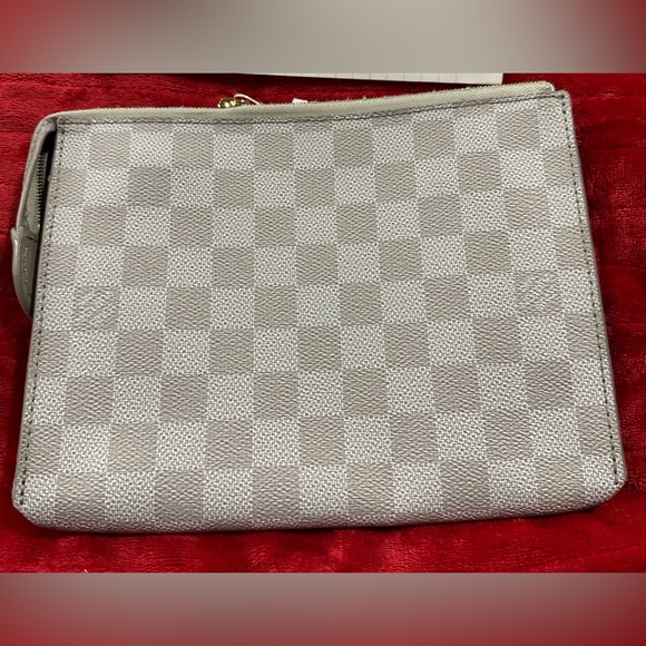 SOLD Authentic Louis Vuitton Gres Damier Couleurs Element Clutch - Picture 2 of 8